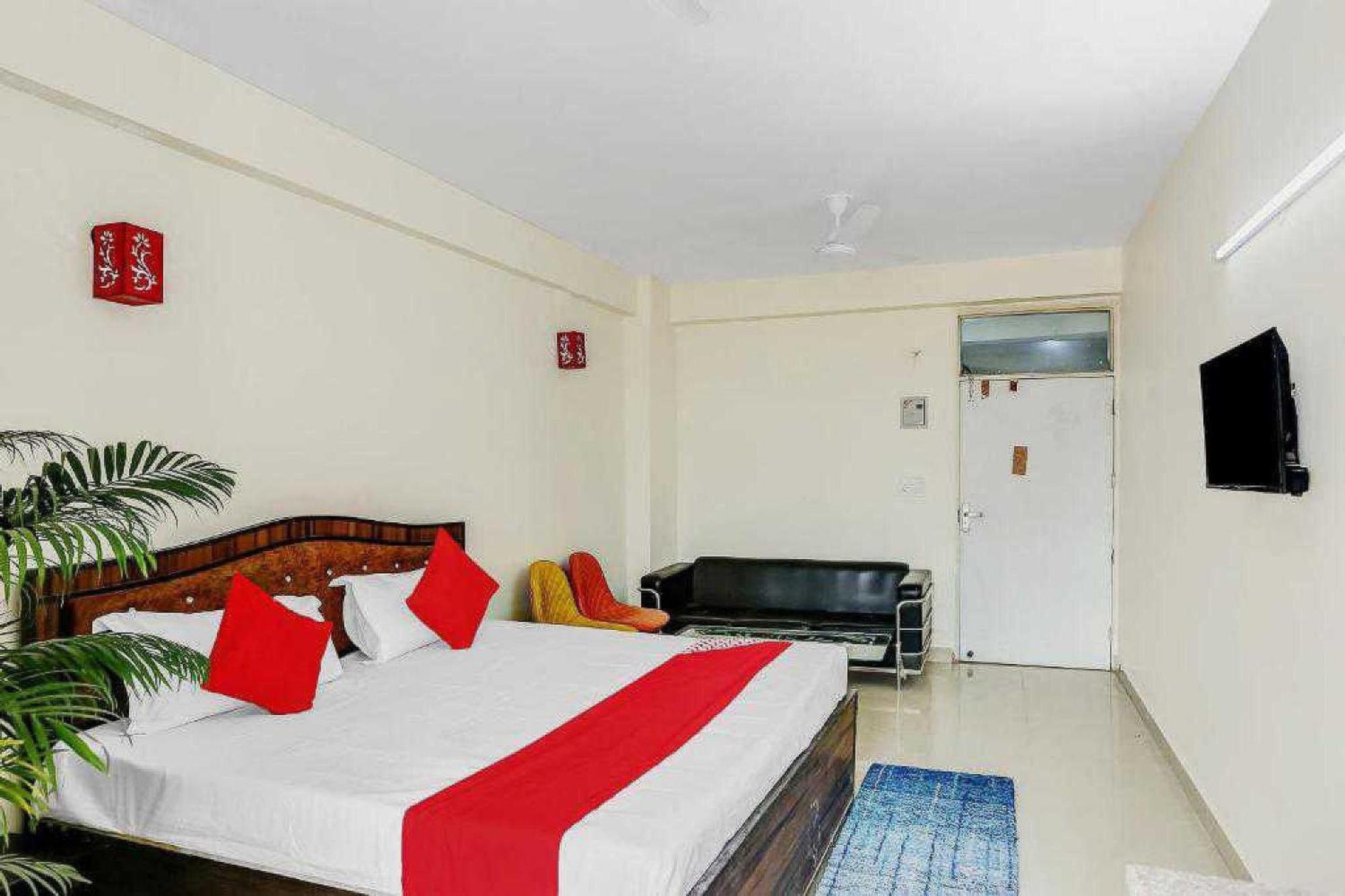 Hotel O Krishna Orchid Near Noida Sector 81 Metro Station Bagian luar foto