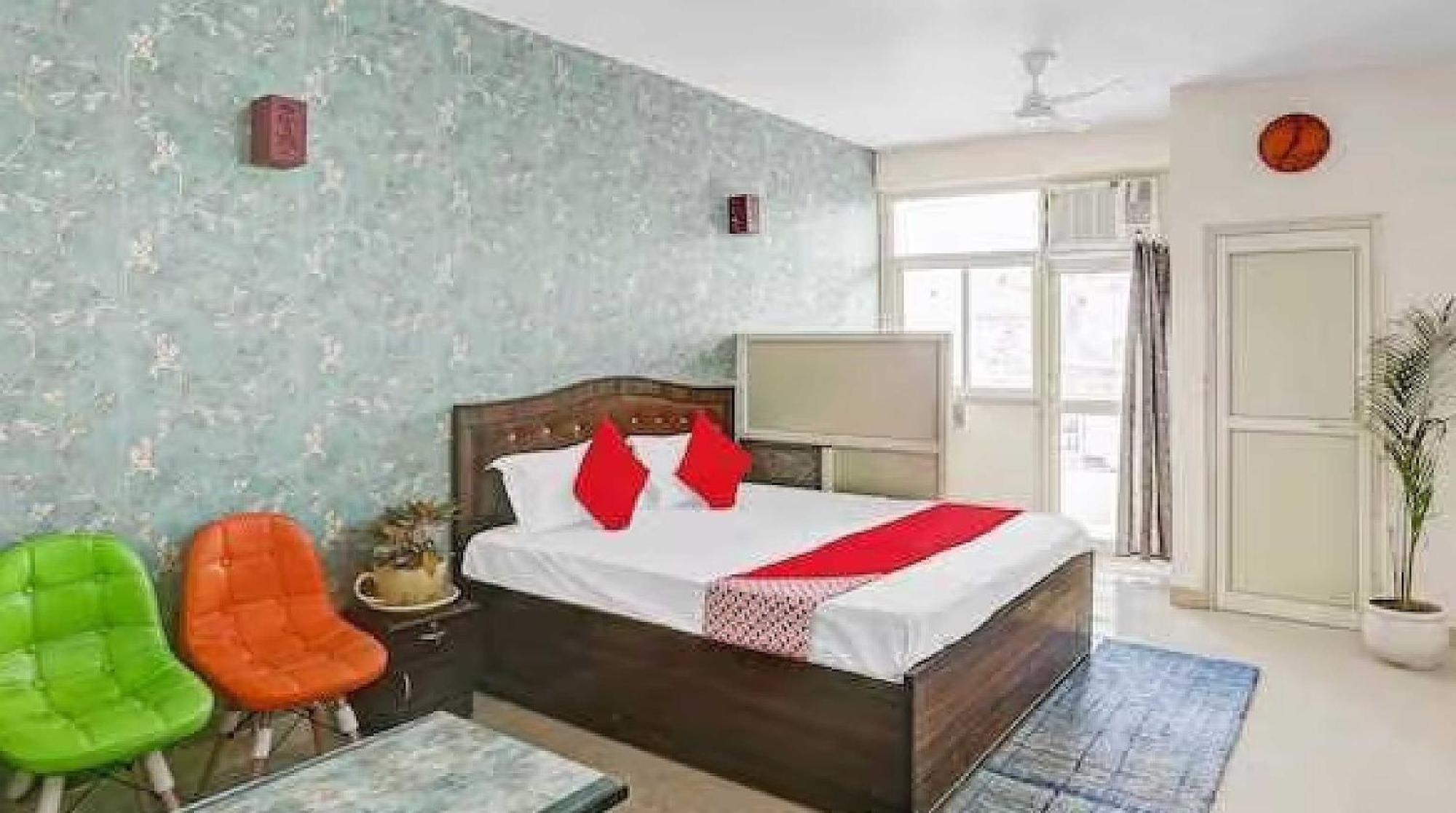 Hotel O Krishna Orchid Near Noida Sector 81 Metro Station Bagian luar foto