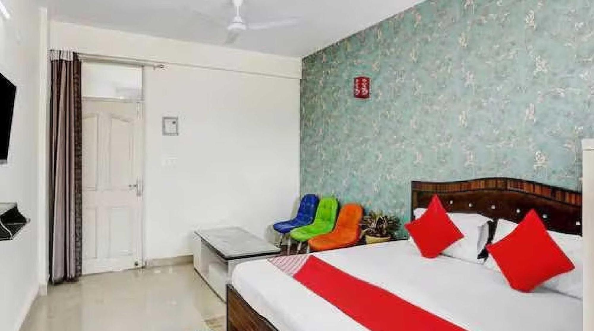 Hotel O Krishna Orchid Near Noida Sector 81 Metro Station Bagian luar foto