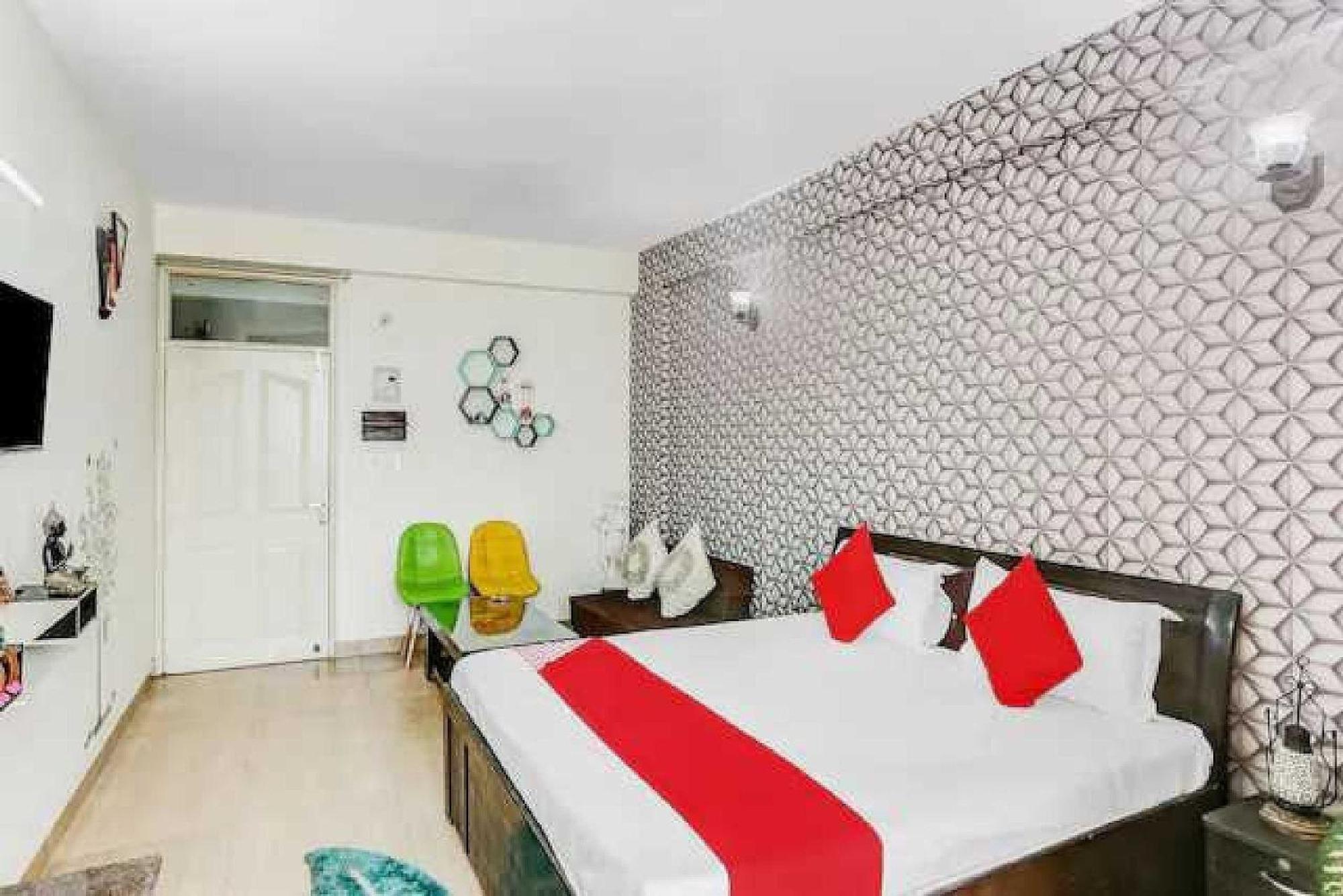 Hotel O Krishna Orchid Near Noida Sector 81 Metro Station Bagian luar foto