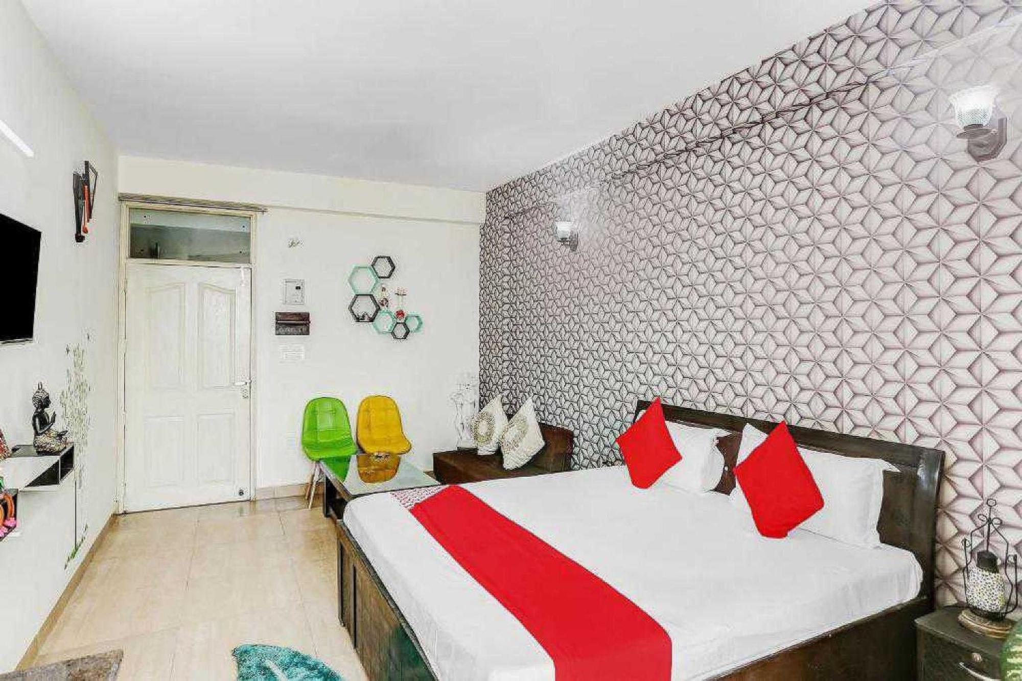 Hotel O Krishna Orchid Near Noida Sector 81 Metro Station Bagian luar foto